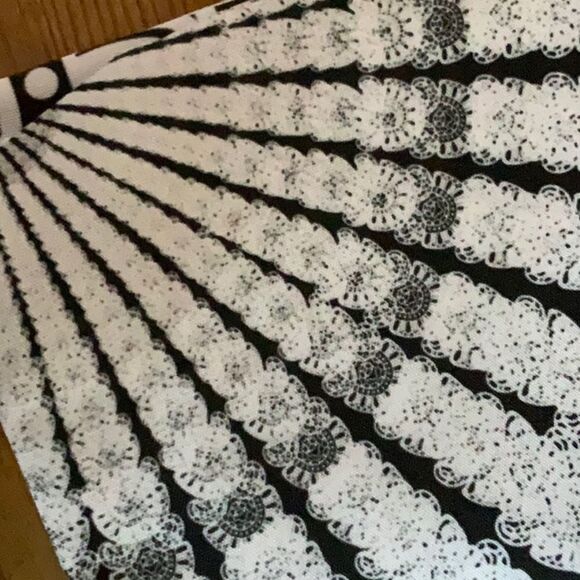 Indian Hippie Bohemian Tapestry, Psychedelic Peacock Mandala Wall Hanging - Picture 5 of 7